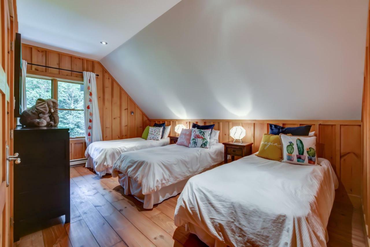 Chic Log Chalet With Hot Tub - Mont-Tremblant North Side By Reserver.Ca Lac-Superieur Eksteriør billede