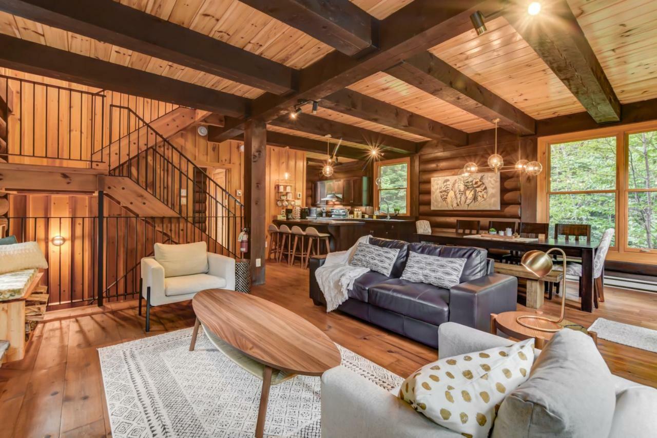 Chic Log Chalet With Hot Tub - Mont-Tremblant North Side By Reserver.Ca Lac-Superieur Eksteriør billede