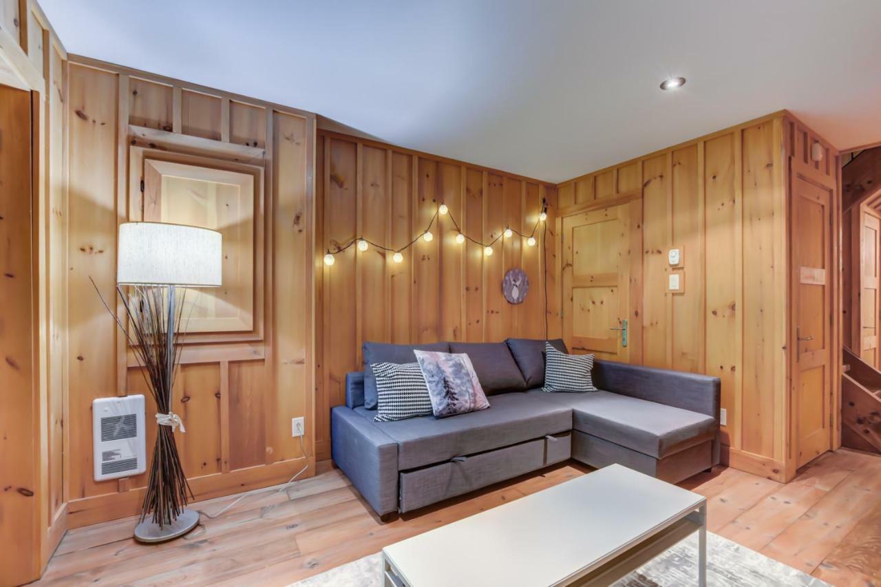 Chic Log Chalet With Hot Tub - Mont-Tremblant North Side By Reserver.Ca Lac-Superieur Eksteriør billede